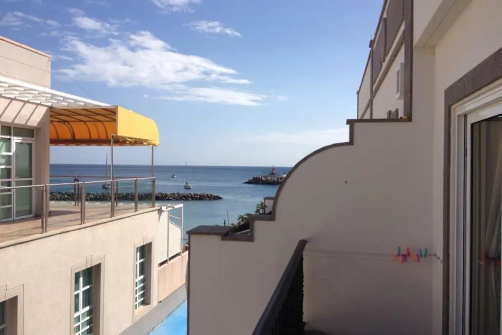 Schoene Wohnung Direkt Am Meer Mit Meerblick, Wlan Puerto De Mogan Apartment